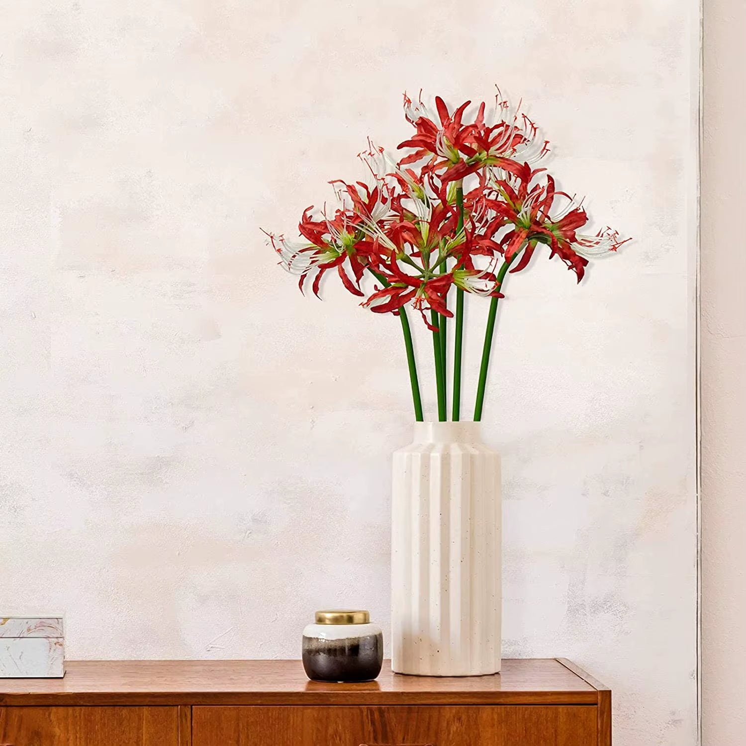 5 Pcs Artificial Flowers Spider Lilies Artificial Lycoris Bulbs with Long Stem Real Touch for Home Office Party Decorations