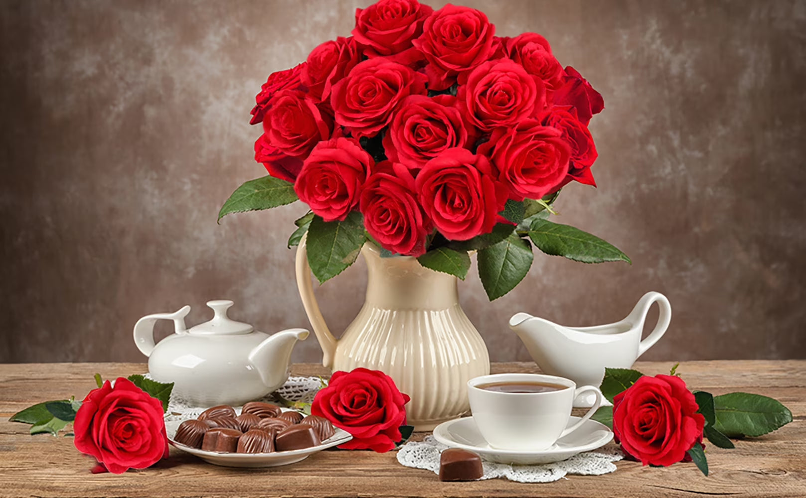 12PCS Fake Roses Artificial Flowers Red Roses with Long Stems Realistic Faux Silk Rose Bouquets for Wedding Decor Bridal Shower Centerpieces Floral Arrangements Party Mother'S Day Valentines Flowers